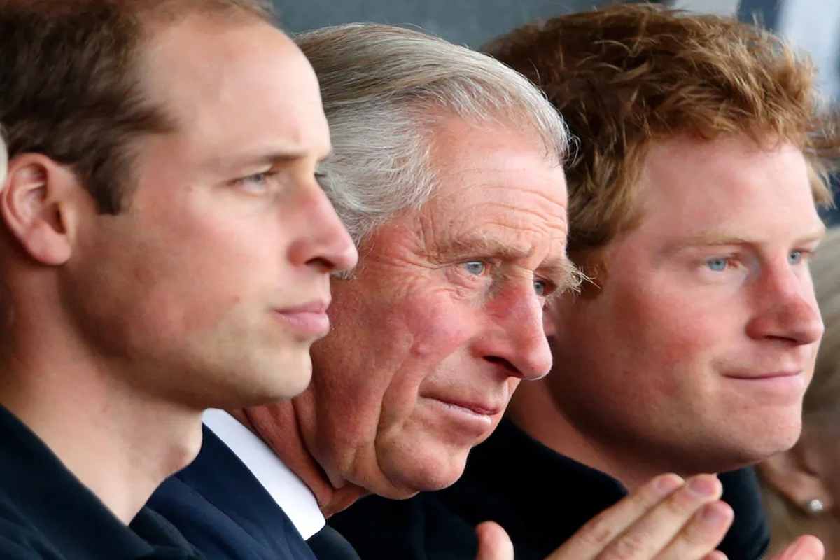 Carlo con William e Harry