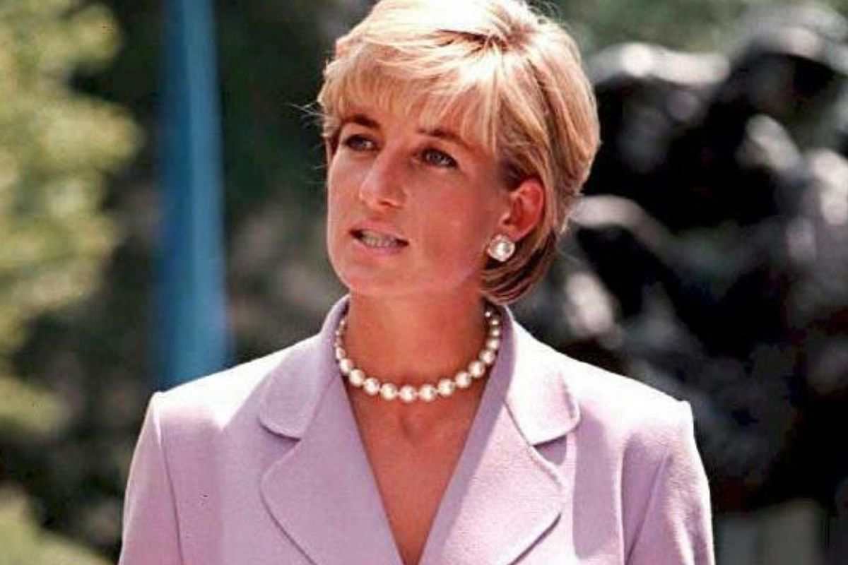 Lady Diana ha zittito la regina