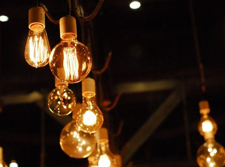 Cosa vedi prima: un serpente o una lampadina?