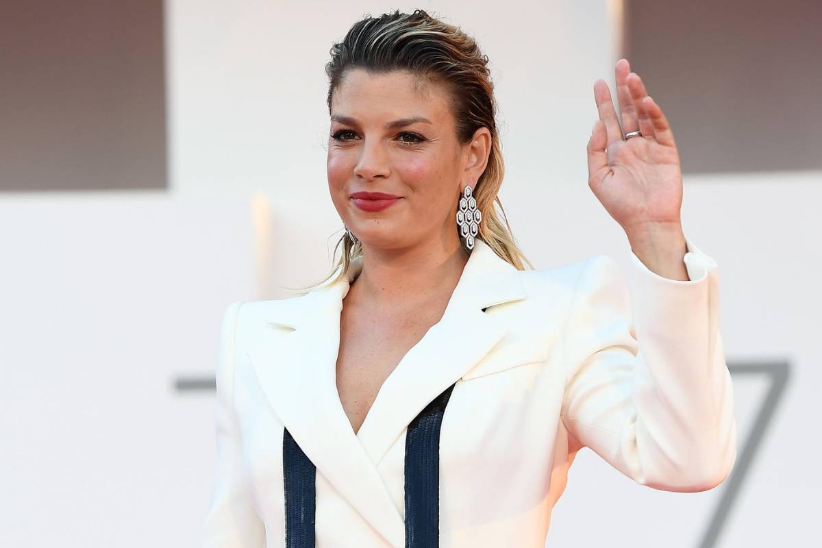 emma marrone foto sexy