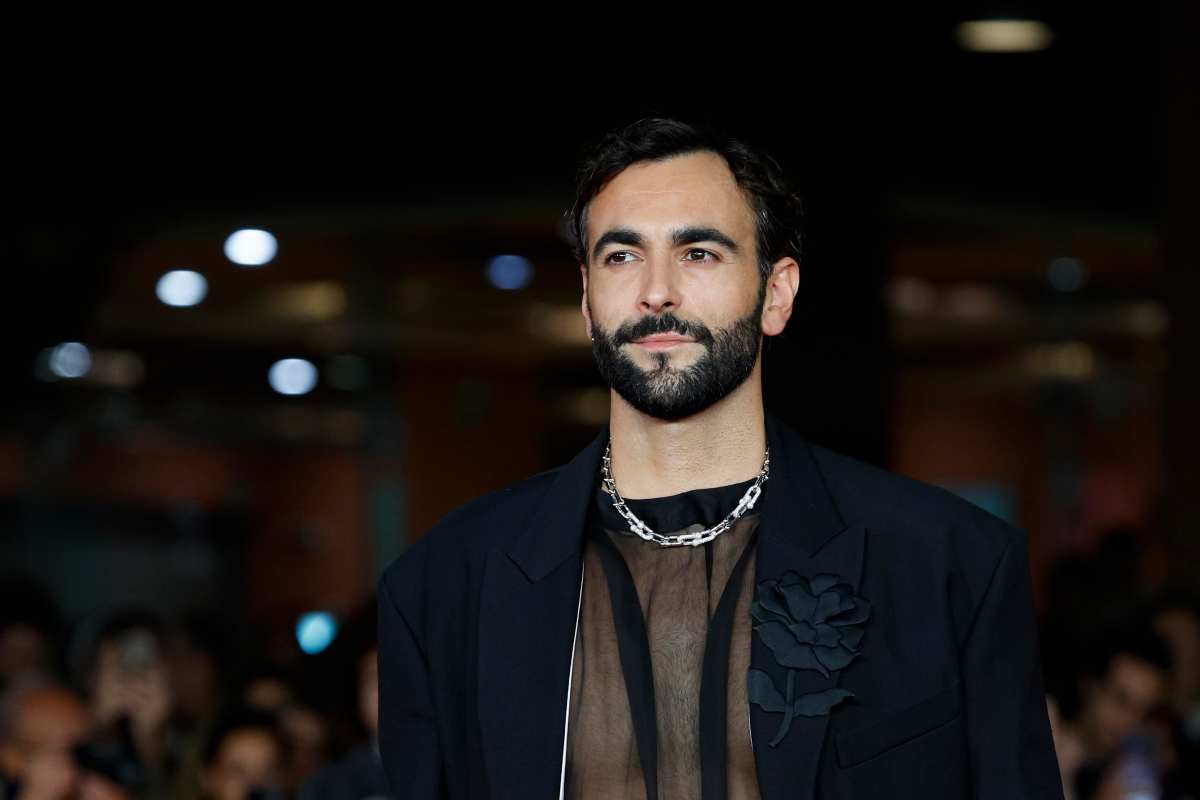 Marco Mengoni in primo piano