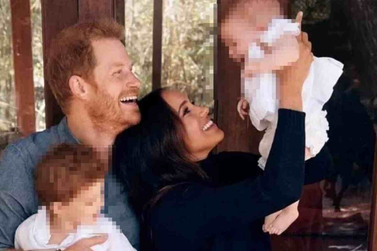 Harry Meghan con i loro figli 