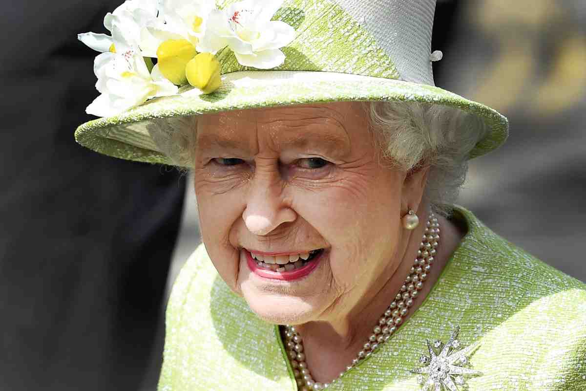 Regina Elisabetta II viva 