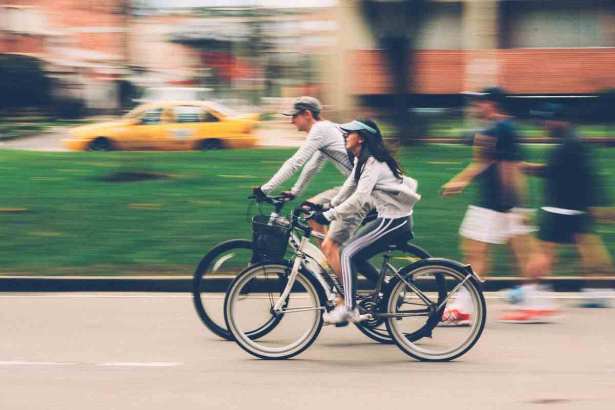 bicicletta semaforo stop