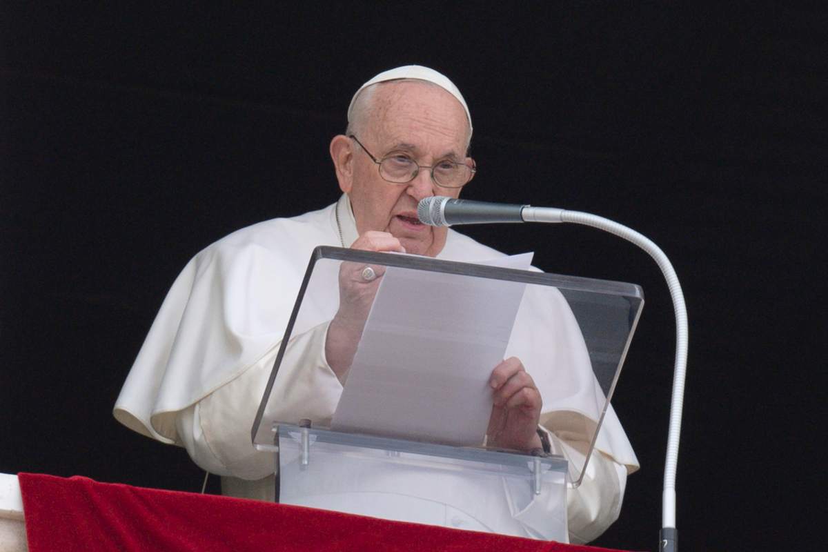 Papa Francesco ricoverato: mentre tutti pregano per lui qualcuno si nasconde per la vergogna
