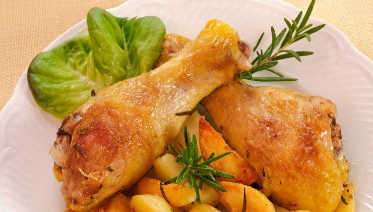 Ricetta pollo e patate al forno