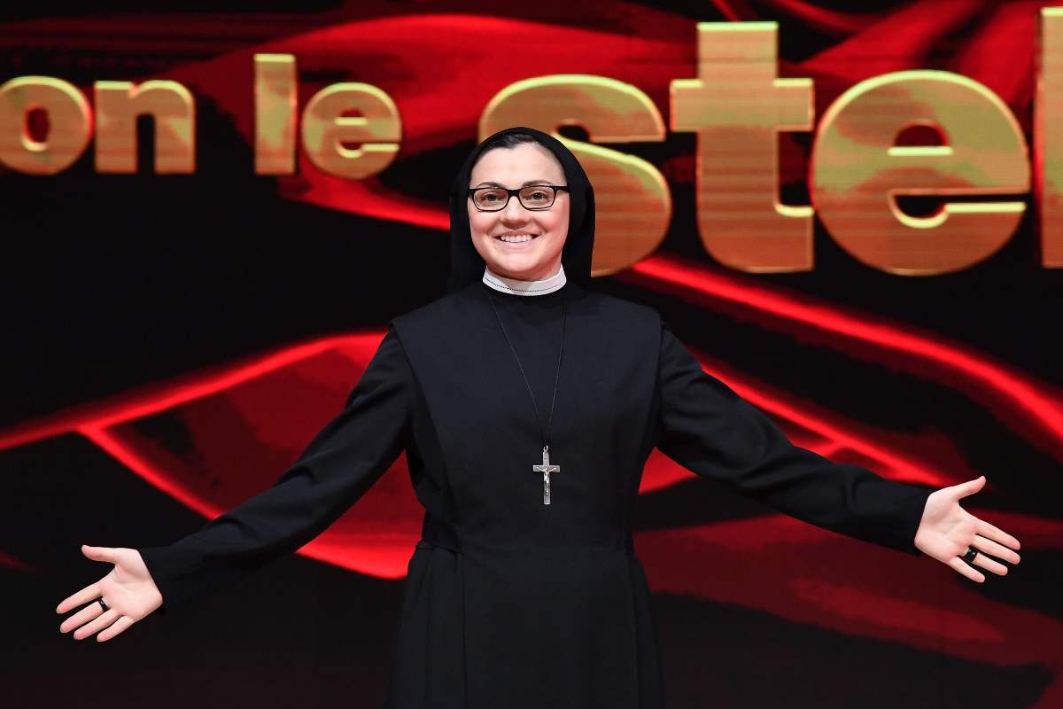 La svolta sexy di Suor Cristina