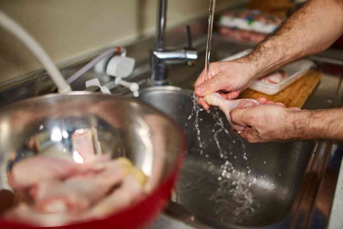 Ecco l'alimento da non lavare prima di essere cucinato