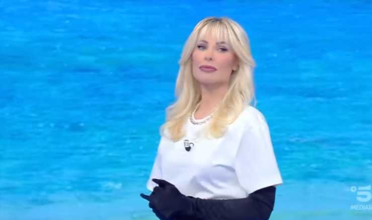 Ilary Blasi Isola