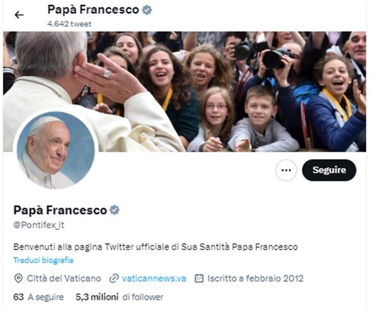 twitter papa francesco spunte blu