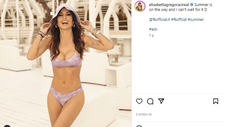 Elisabetta Gregoraci costume striminzito