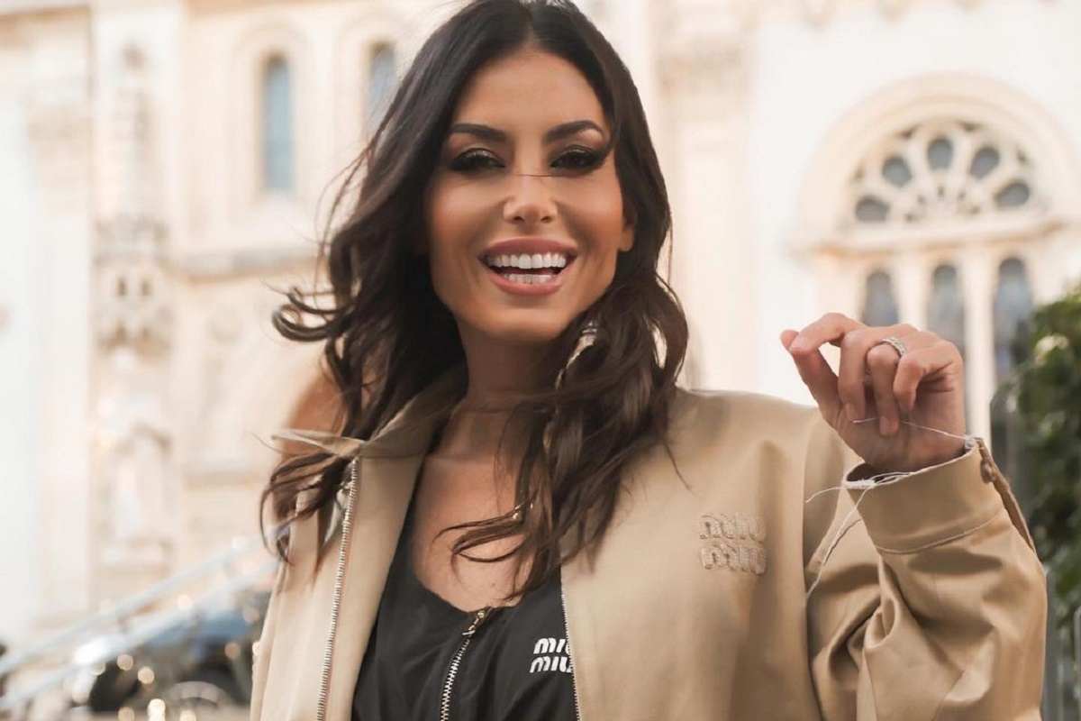 Elisabetta Gregoraci in posa