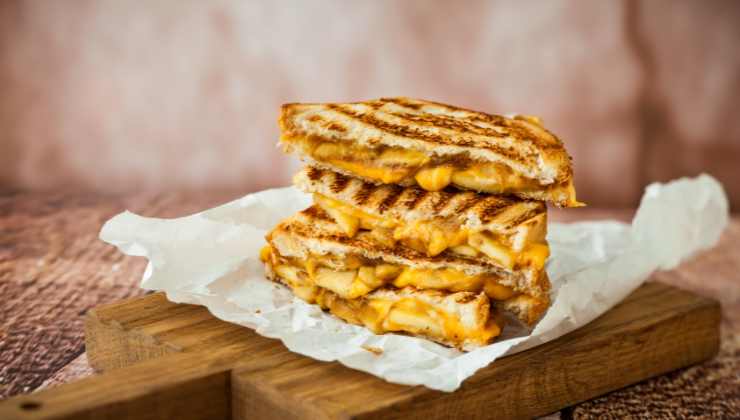 Ricetta grilled cheese sandwich