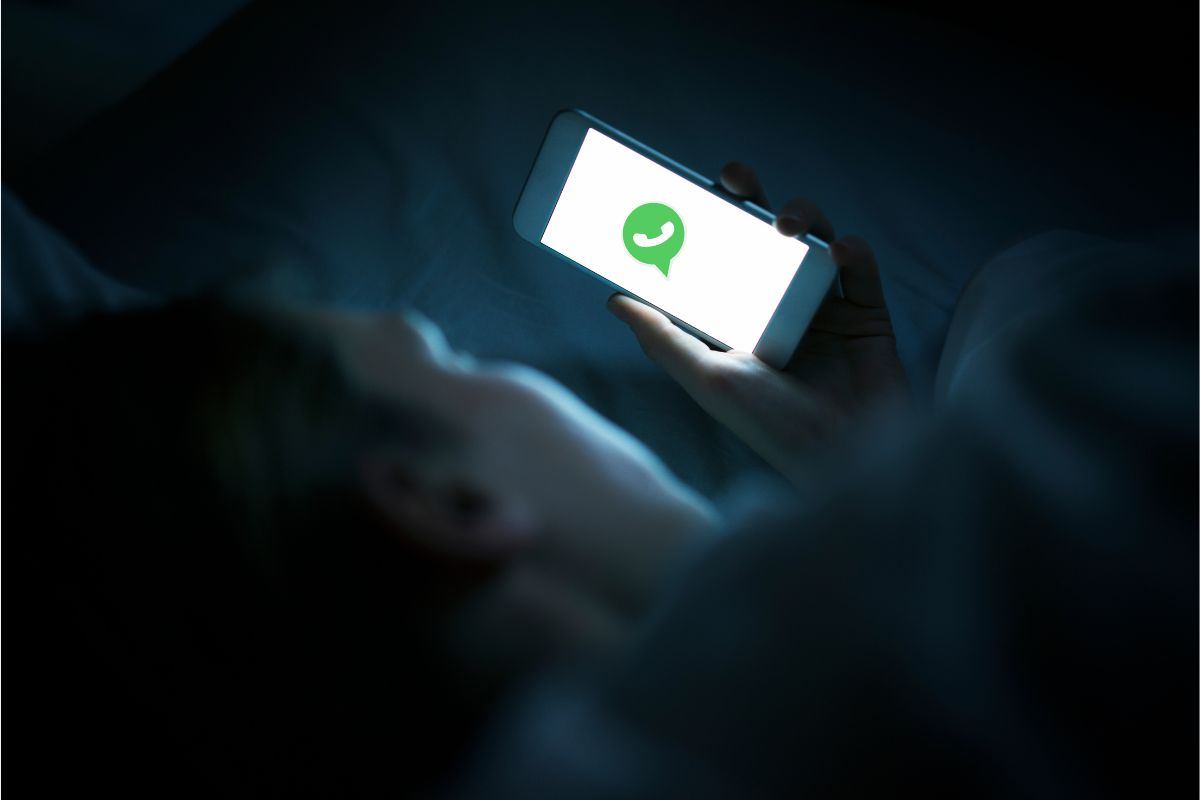 WhatsApp: accade di notte