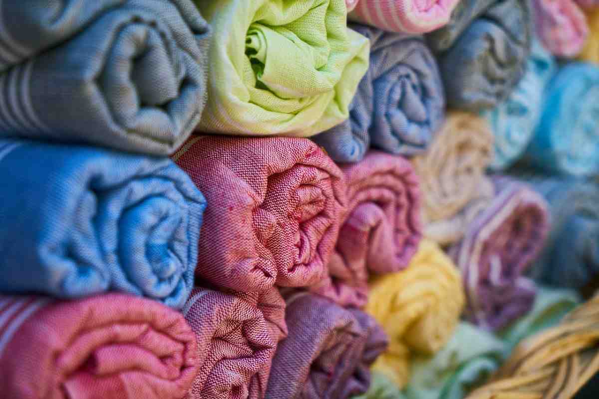 asciugamani colori da evitare in bagno
