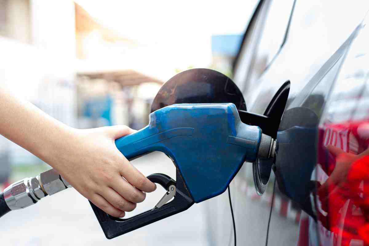 cosa fare se c'è acqua nel serbatoio della benzina