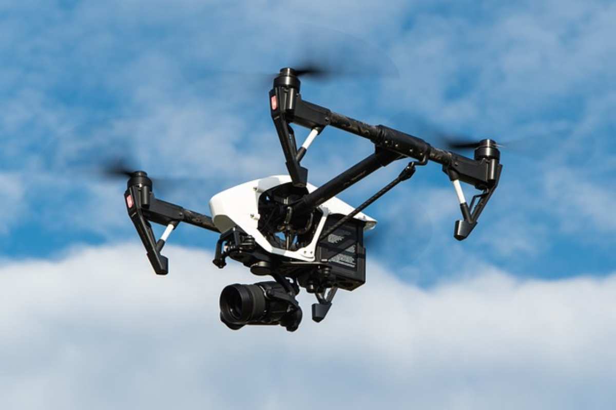 drone vola