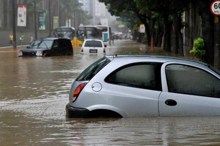 Alluvione e grandine: il risarcimento