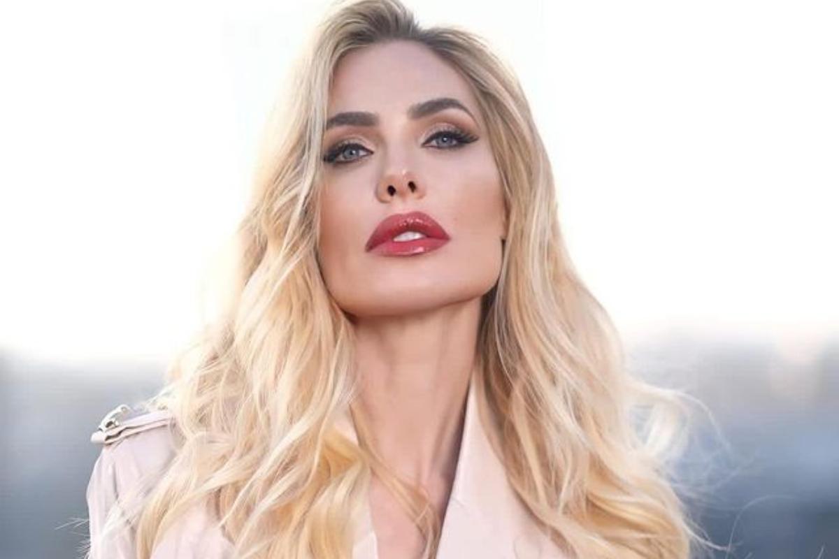 Ilary Blasi, la fine del rapporto con Mediaset