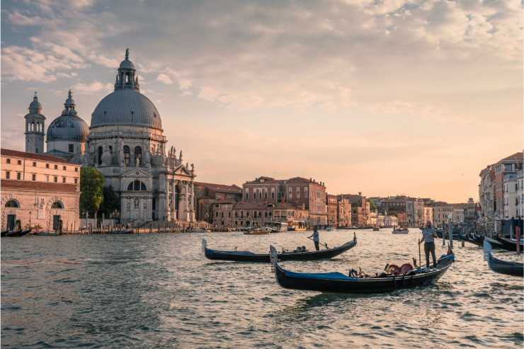 Venezia tra le città più tristi d'Italia 
