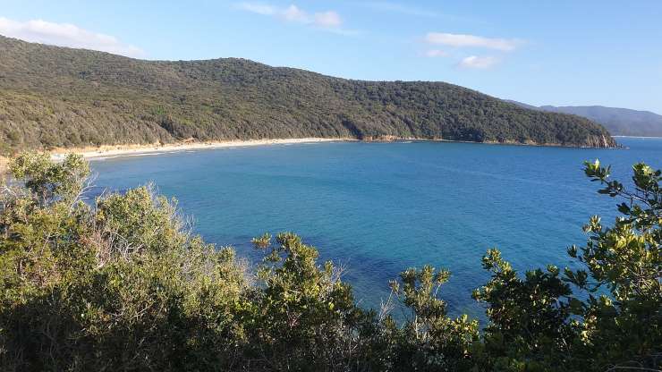 come raggiungere cala violina