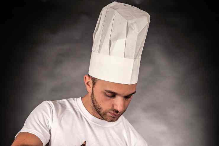 Perché il cappello da chef ha questa forma