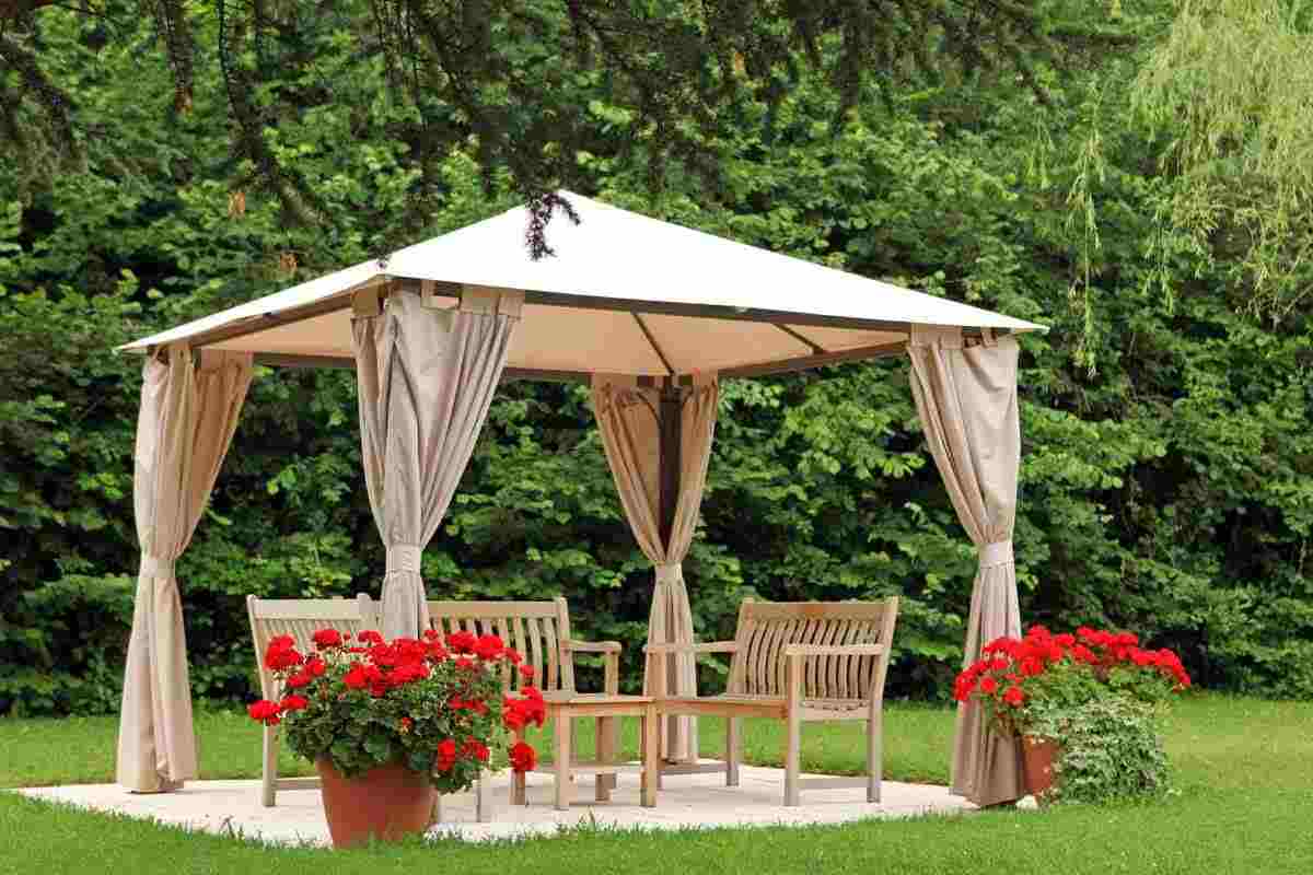 Gazebo in giardino: decoralo così