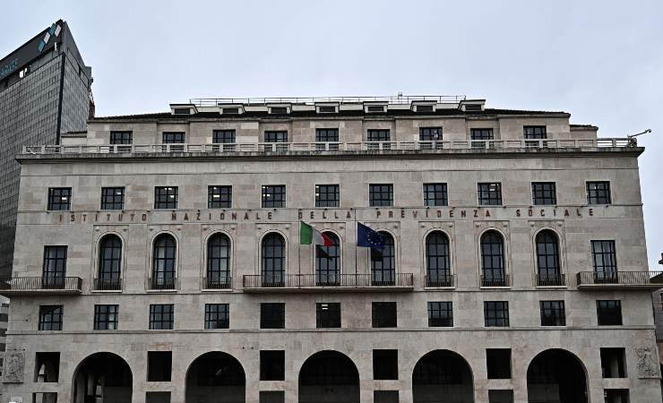 AOI inps e 20 anni di contributi non raggiunti: come si calcola la pensione