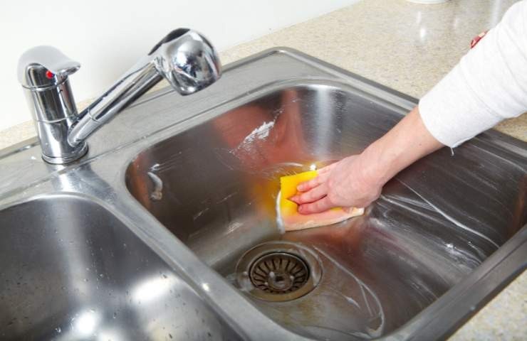Come igienizzare lavello
