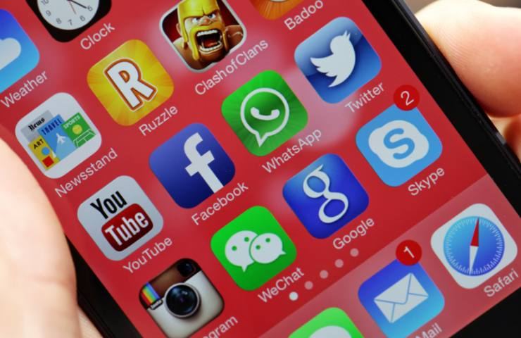 whatsapp e meta quest saranno compatibili