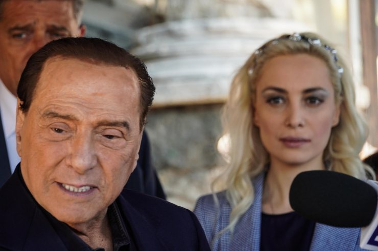 Le donazioni di Berlusconi al fratello Paolo, Marta Fascina e Marcello Dell'Utri