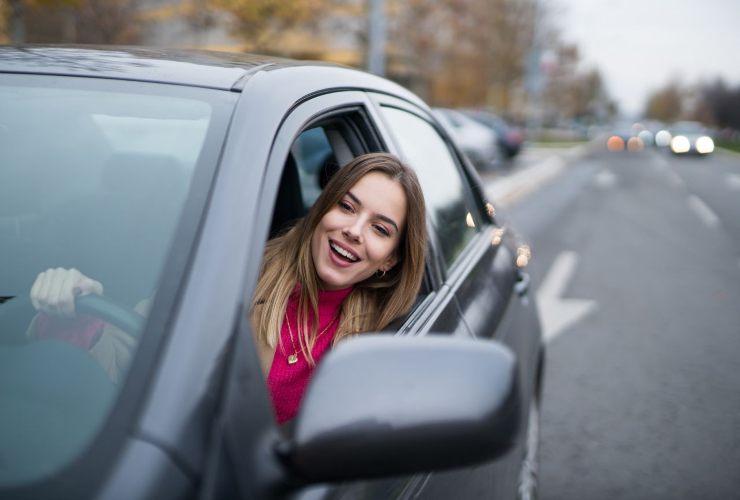 pericoli di guidare coi finestrini aperti