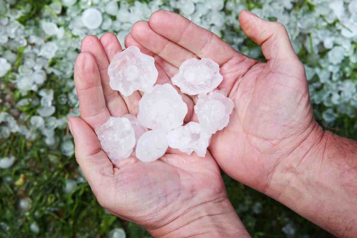 come proteggere la macchina dalla grandine