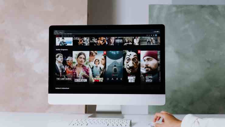 la condivisione degli account ha fatto perdere molti soldi a netflix