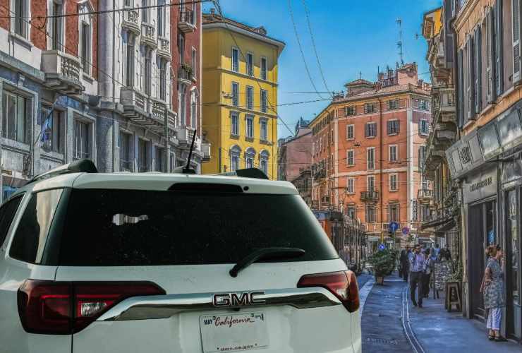 tariffa maggiore per parcheggio SUV in Italia