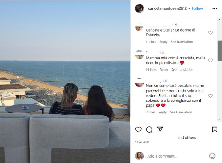 Carlotta Mantovan in vacanza con la figlia