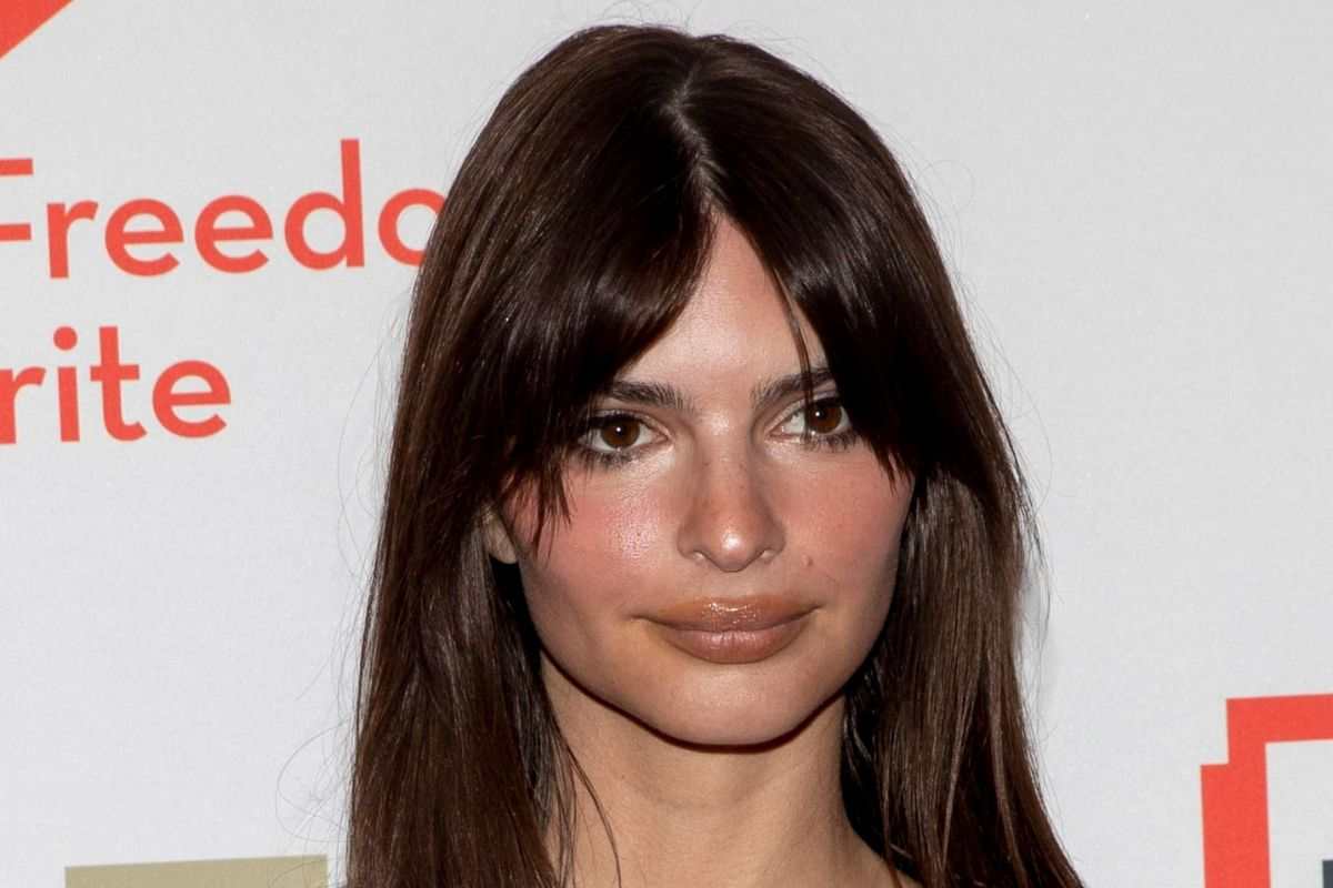 Emily Ratajkowski foto hot