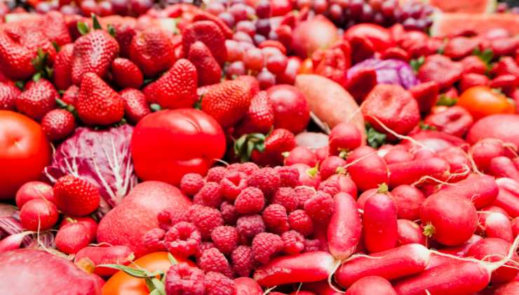 Benefici frutta e verdura rossa
