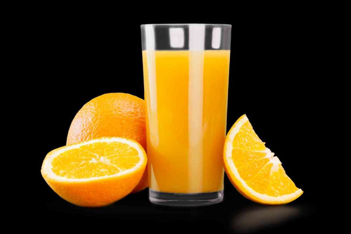 succo d'arancia a colazione