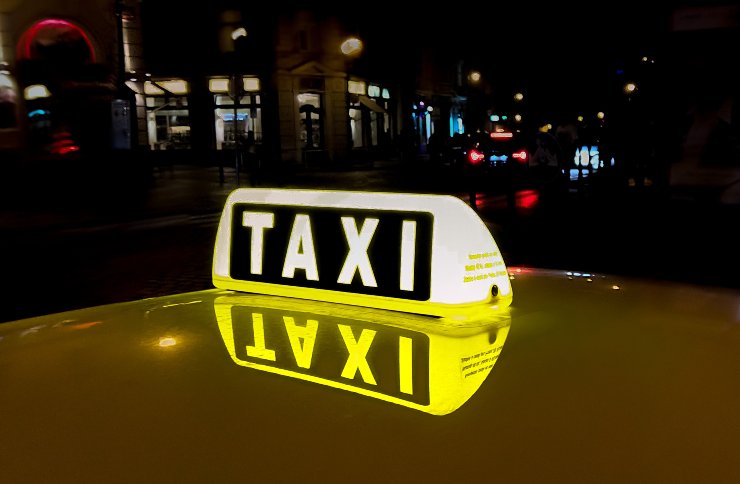 Taxi, la norma dell'obbligo del bancomat