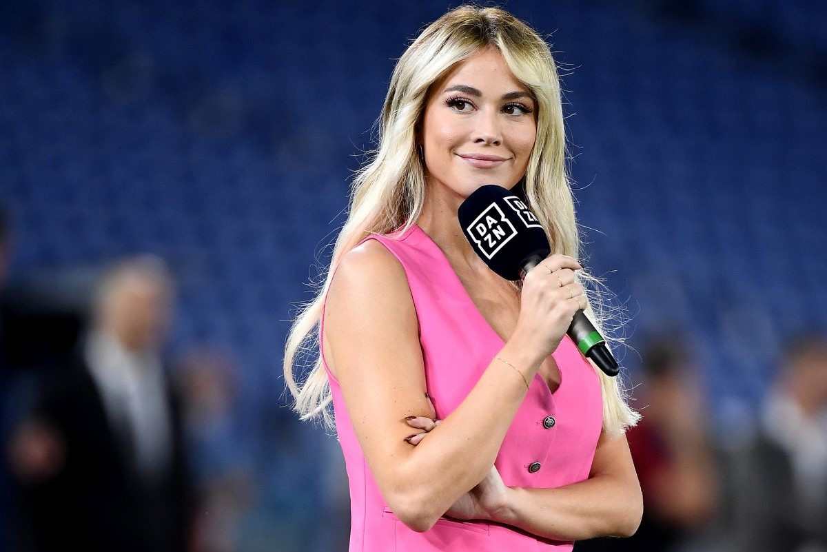 Diletta Leotta video palleggia campo come professionista boom like