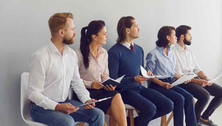 vestirsi bene per un colloquio di lavoro è importante perché rivela molto della nostra personalità