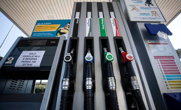 Distributore di benzina, come ottenere lo sconto