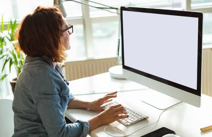 posizione corretta per lavorare al pc