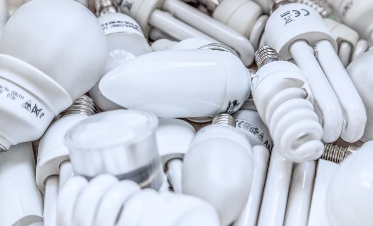 Consumi di luce e gas: come abbattere i costi