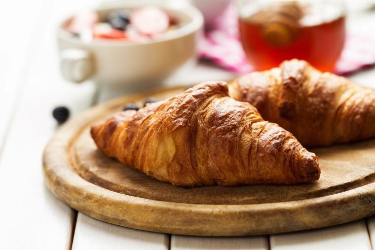 cosa succede se mangi sempre il cornetto a colazione