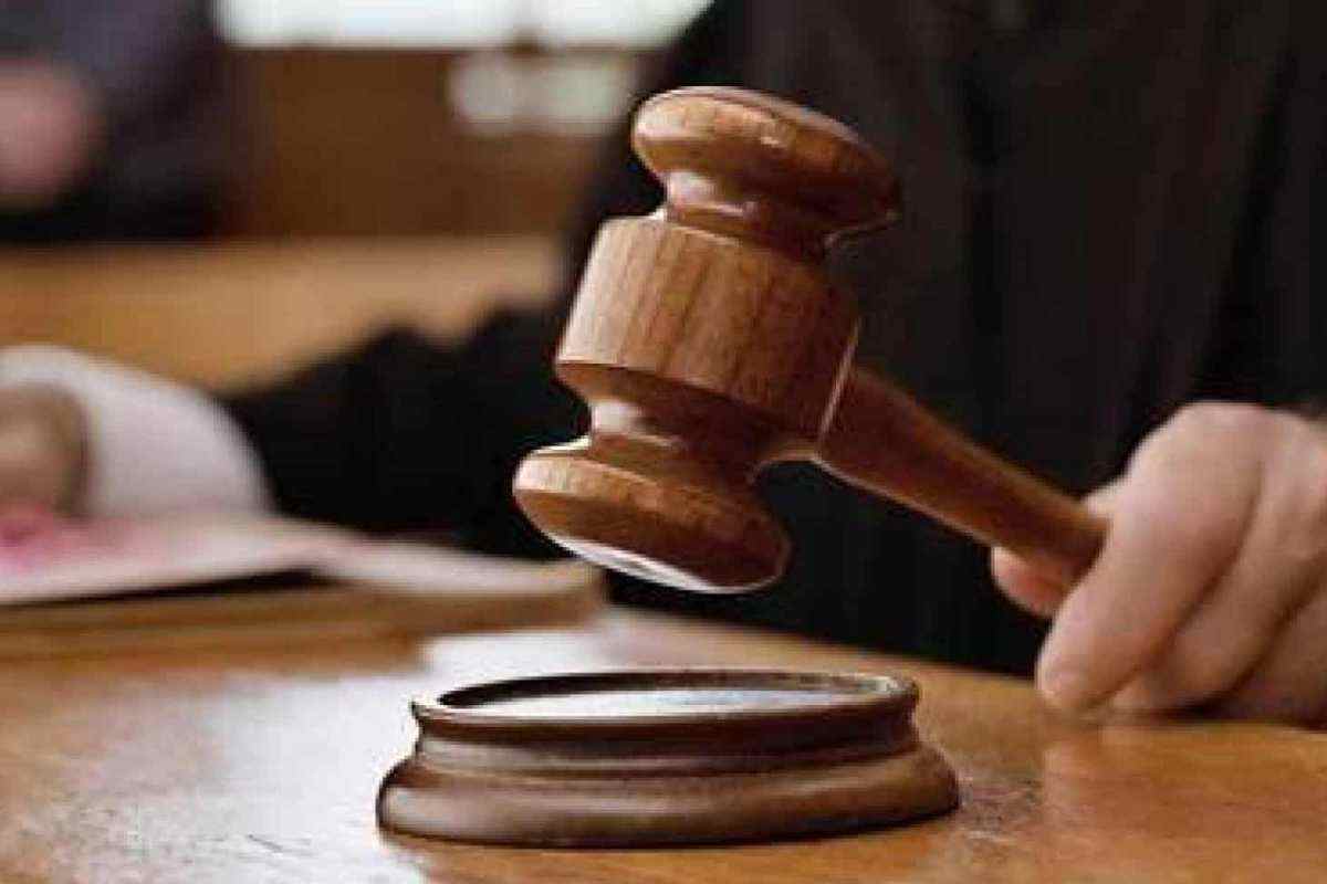 Immagine di un giudice violenza sessuale